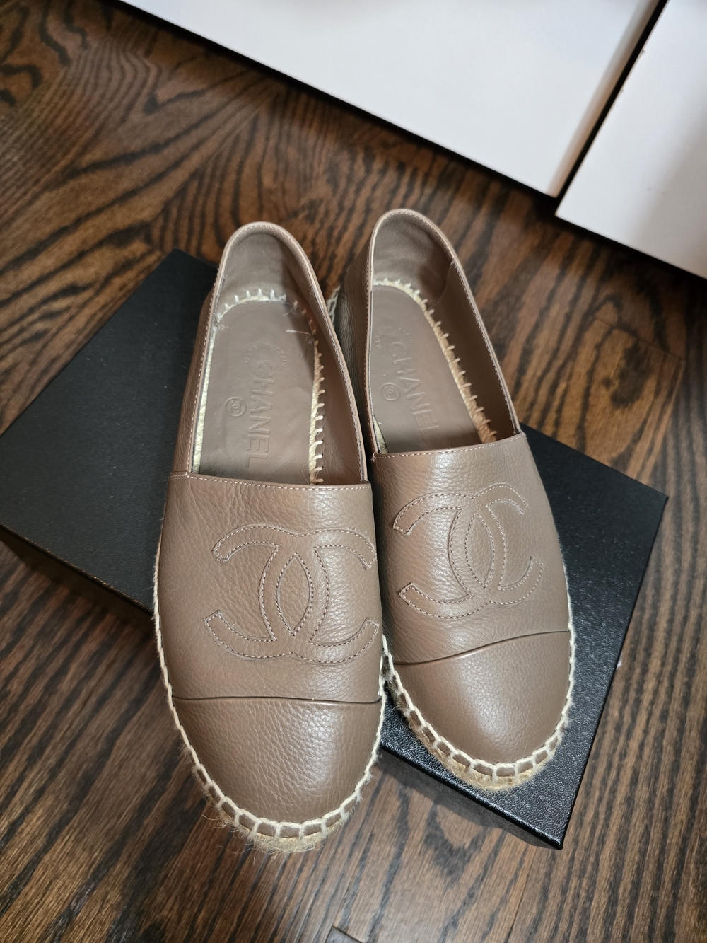 Chanel Women's Brown Nude Neutral Leather Espadrilles Sz 36